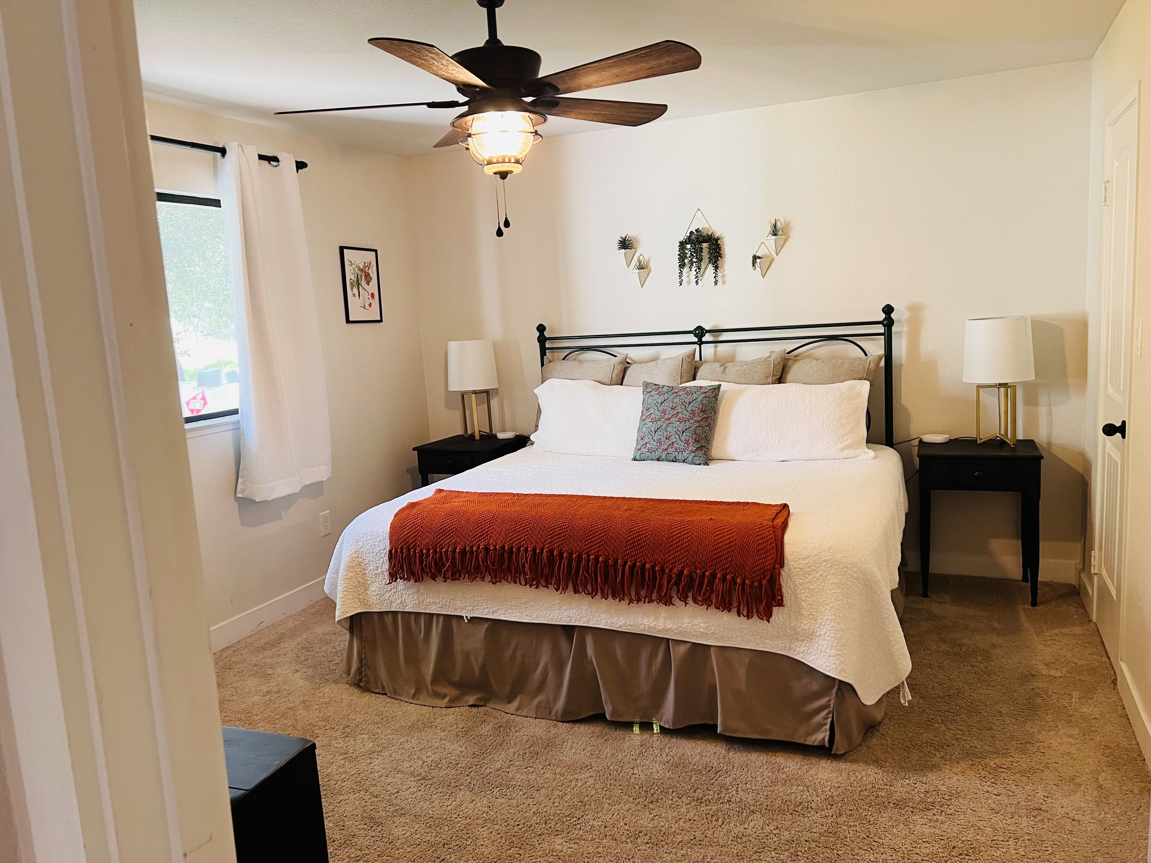 Mountain Views- Perfect for your family Yosemite Getaway