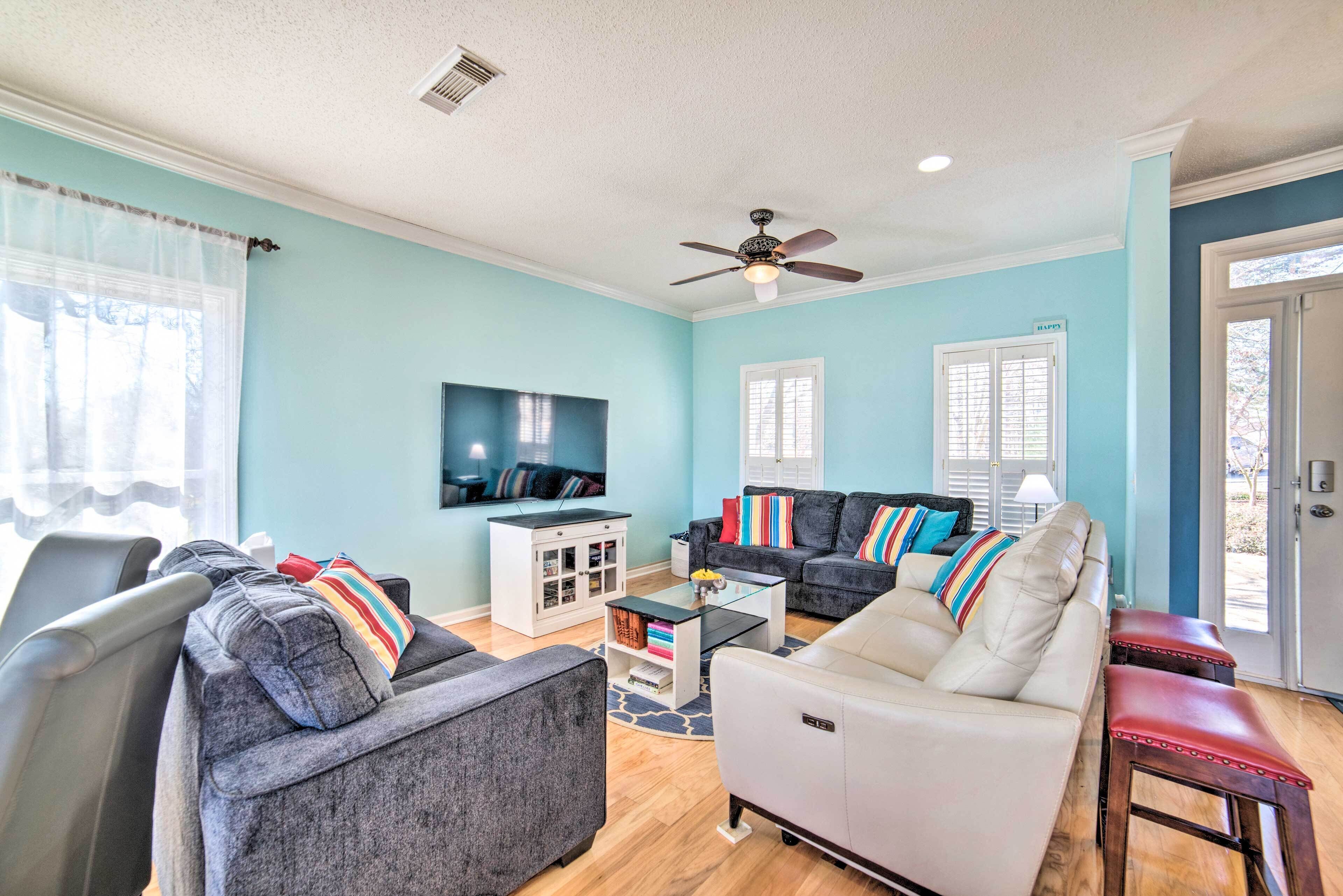 Waterfront Haven on Lake Tuscaloosa w/ Deck!