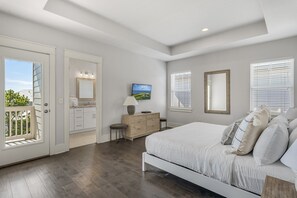 4 habitaciones, tabla de planchar con plancha, wifi y ropa de cama