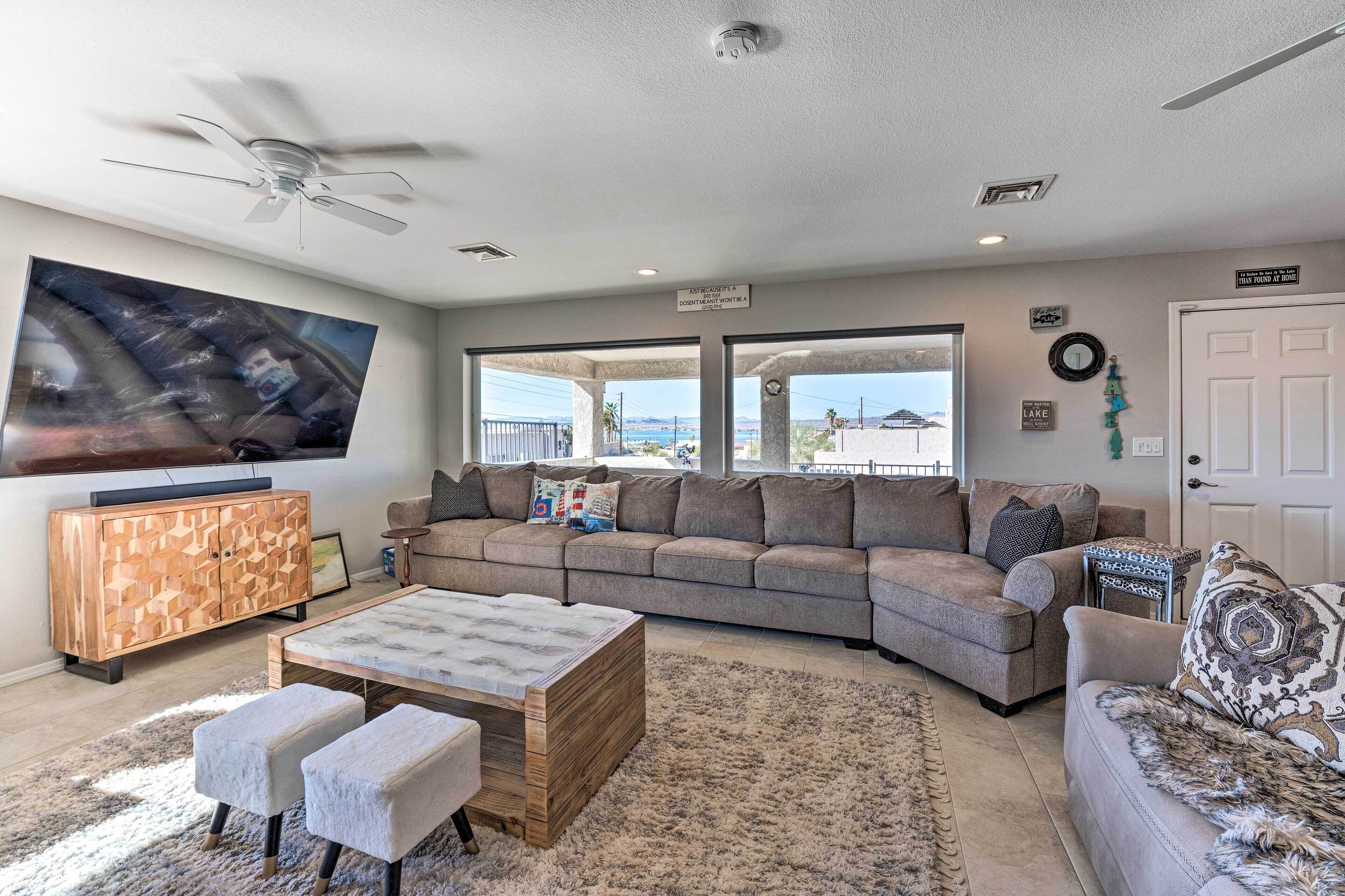 Lake Havasu City Home: Hot Tub & Swim Spa!
