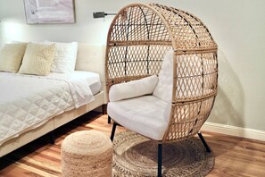 3 bedrooms, desk, iron/ironing board, WiFi
