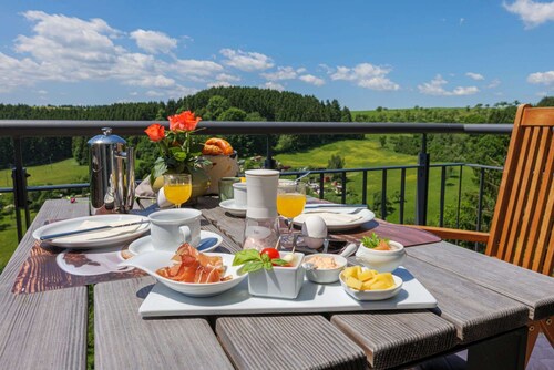 Grandioses Domizil - 24 Pers., Wlan,  9 Schlafzi, 7 Bäder, Wellness, Sauna, Jukebox, Ofen