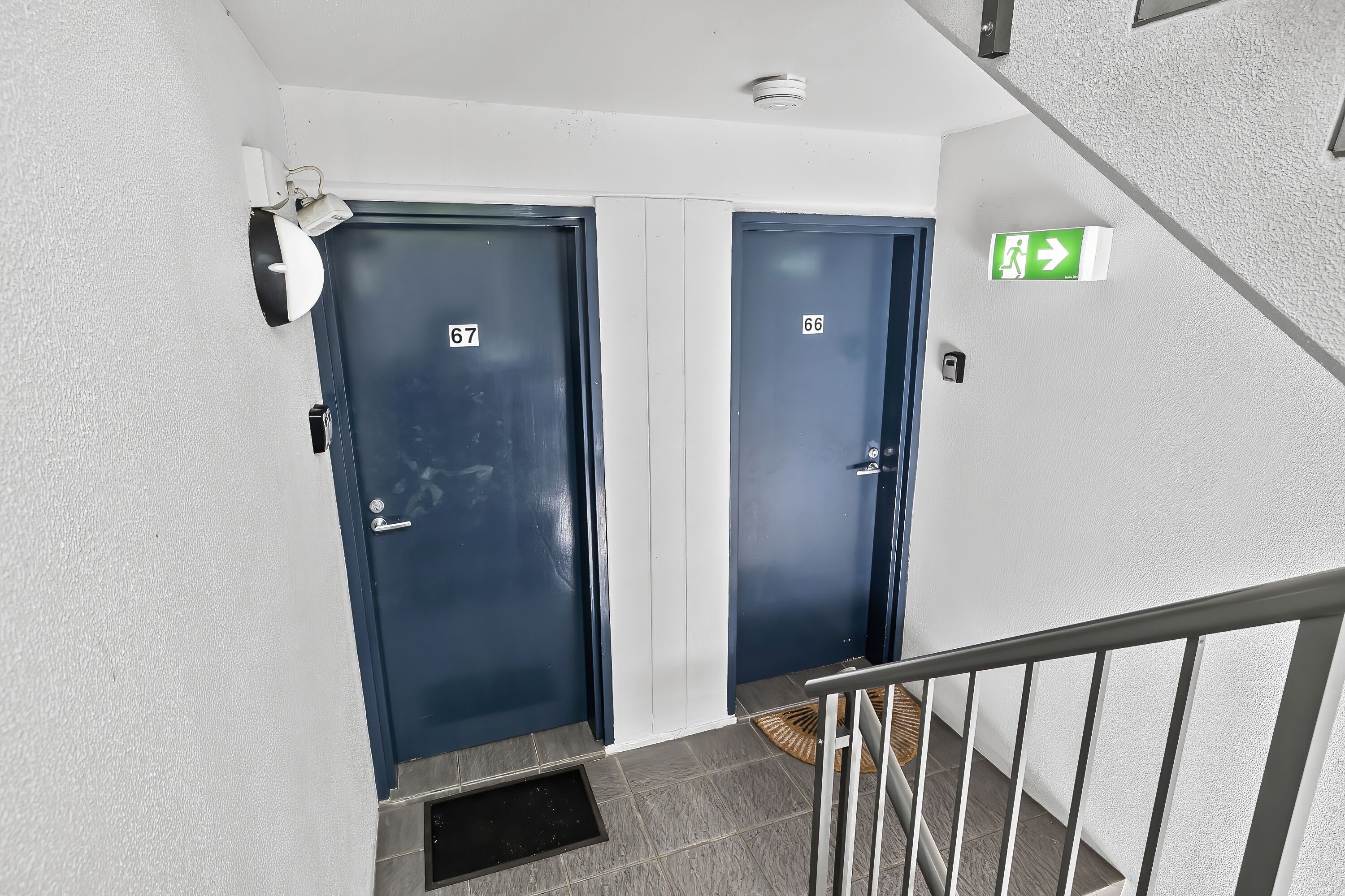 Enjoy the beach retreat. — image 27