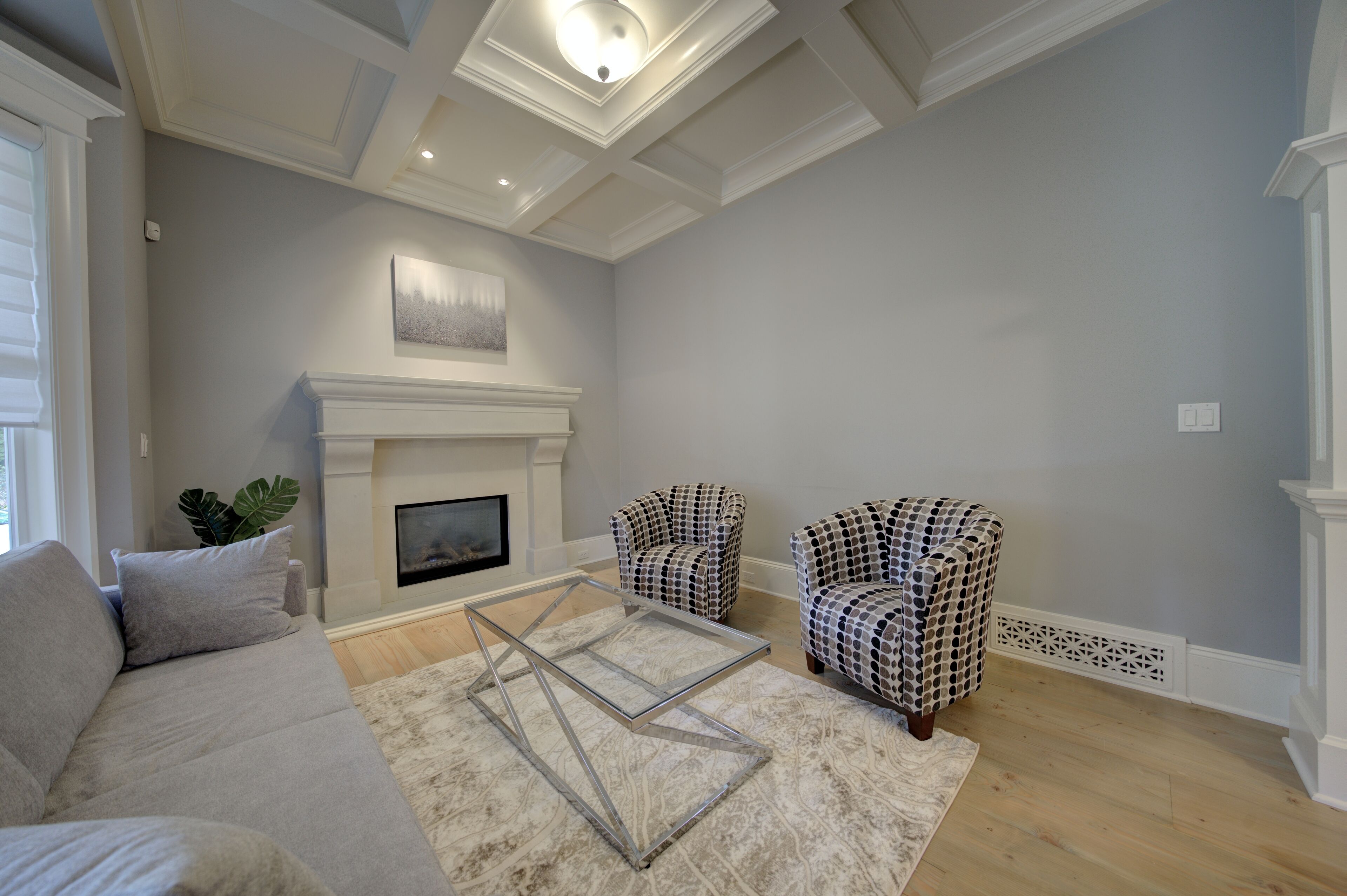 9 bdrm home, sleeps 26 w/ hot tub/gym/theatre/bar