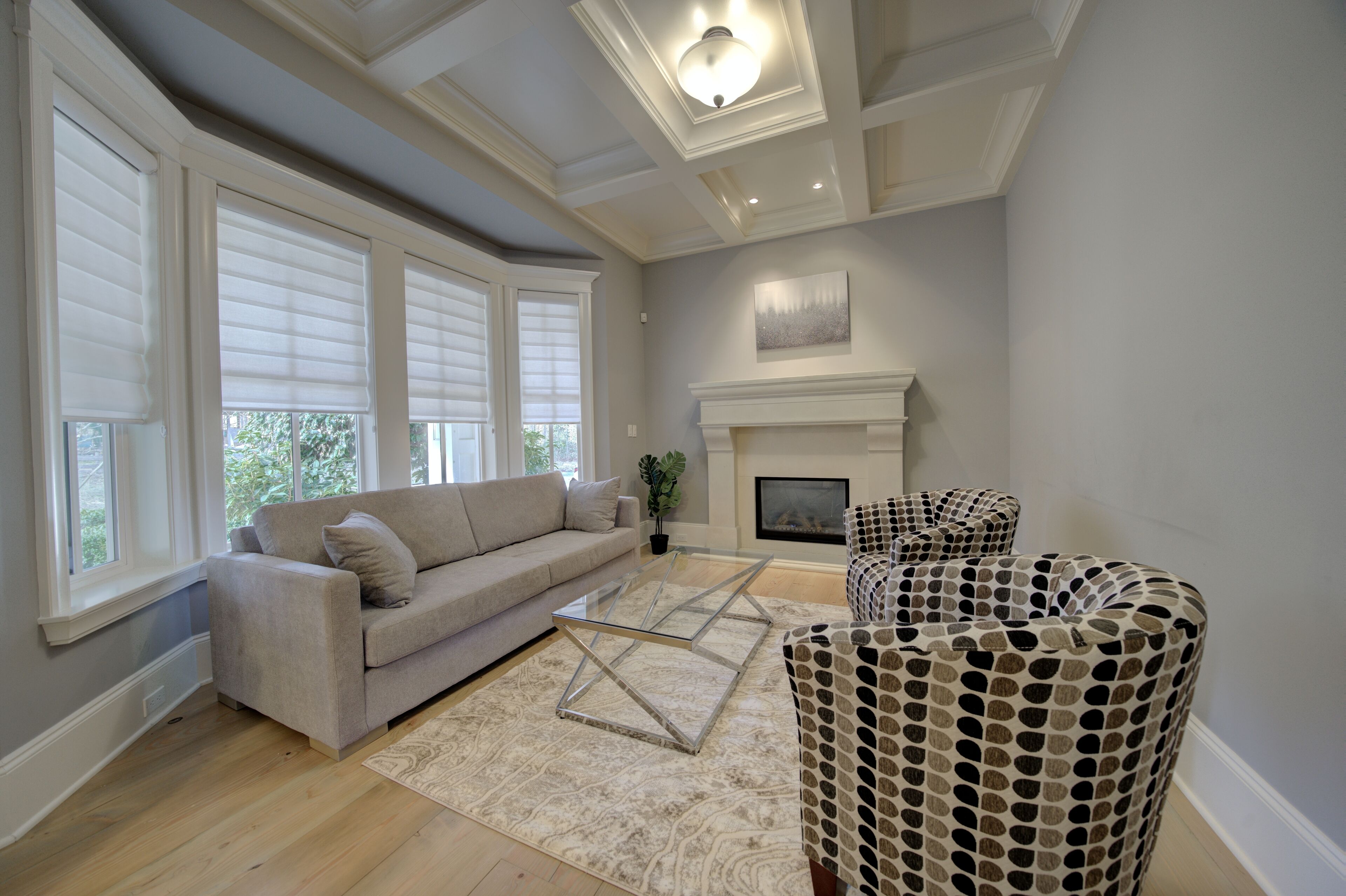 9 bdrm home, sleeps 26 w/ hot tub/gym/theatre/bar