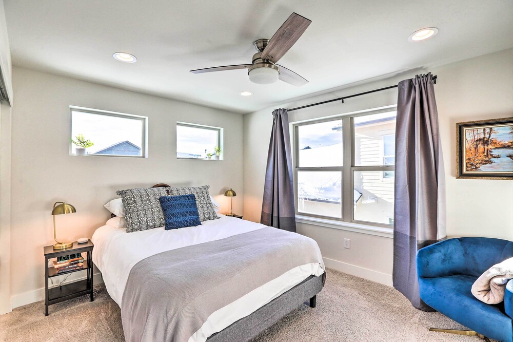 Stunning Alpine Home w/ Hot Tub - Hike & Ski!