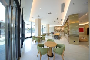 Ảnh chưa phân loại, 3 trong số 32 ảnh, nút