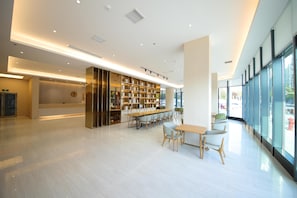 Ảnh chưa phân loại, 5 trong số 32 ảnh, nút