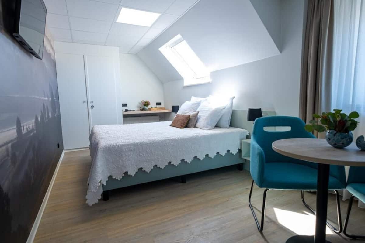 Habitación estándar | Caja de seguridad en la habitación, cortinas blackout y wifi gratis 