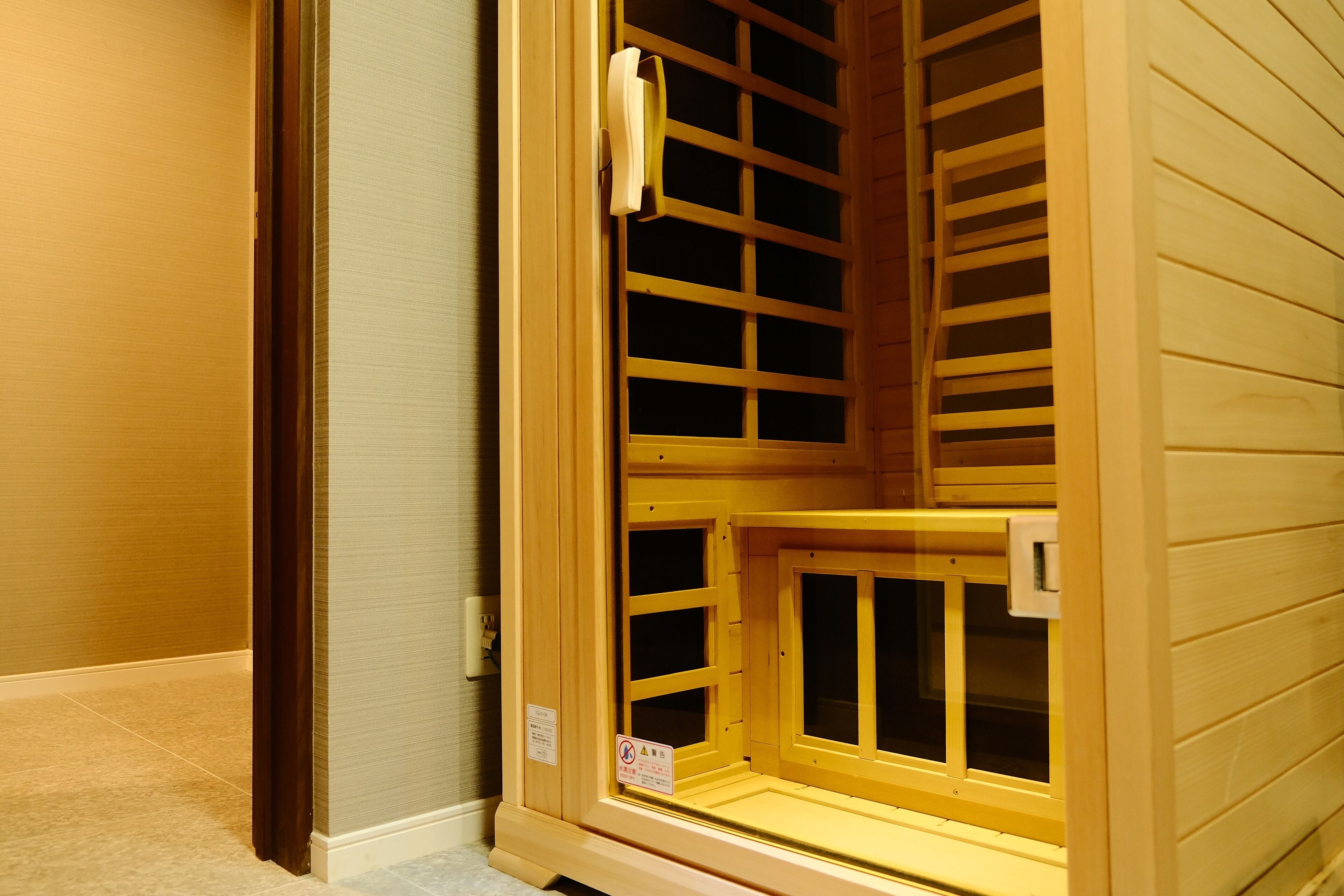 Deluxe Twin Room, 2 Bedrooms, Non Smoking, Sauna | Down duvets, free cots/infant beds, free WiFi, bed sheets