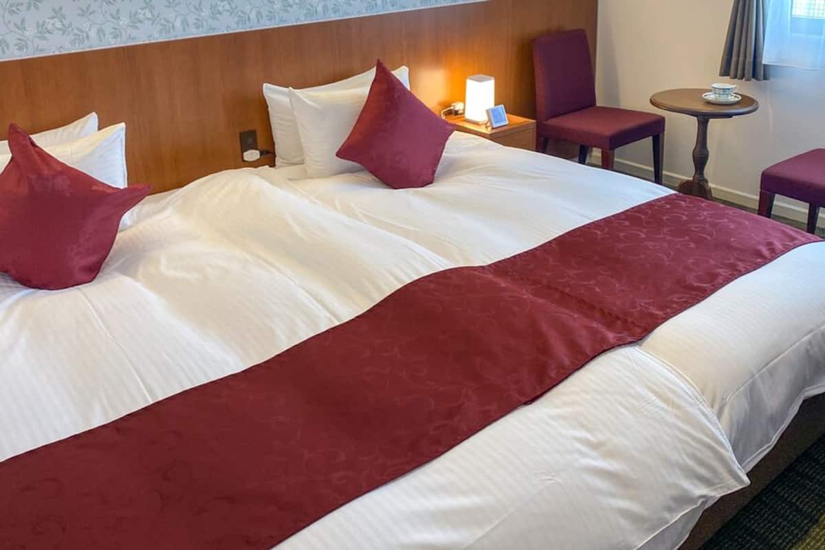 Donsdekens, gratis babybedden, gratis wifi, individueel gedecoreerd