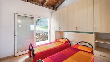 2 chambres, fer et planche Ă repasser, Wi-Fi, draps fournis