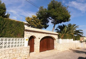 Exterior - Villa 'Casa Pera' with Sea View, Pool, Wi-Fi, Garden & Terrace (Jávea)