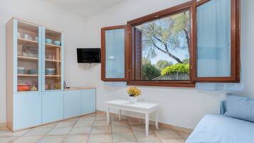 2 slaapkamers, een strijkplank/strijkijzer, gratis wifi