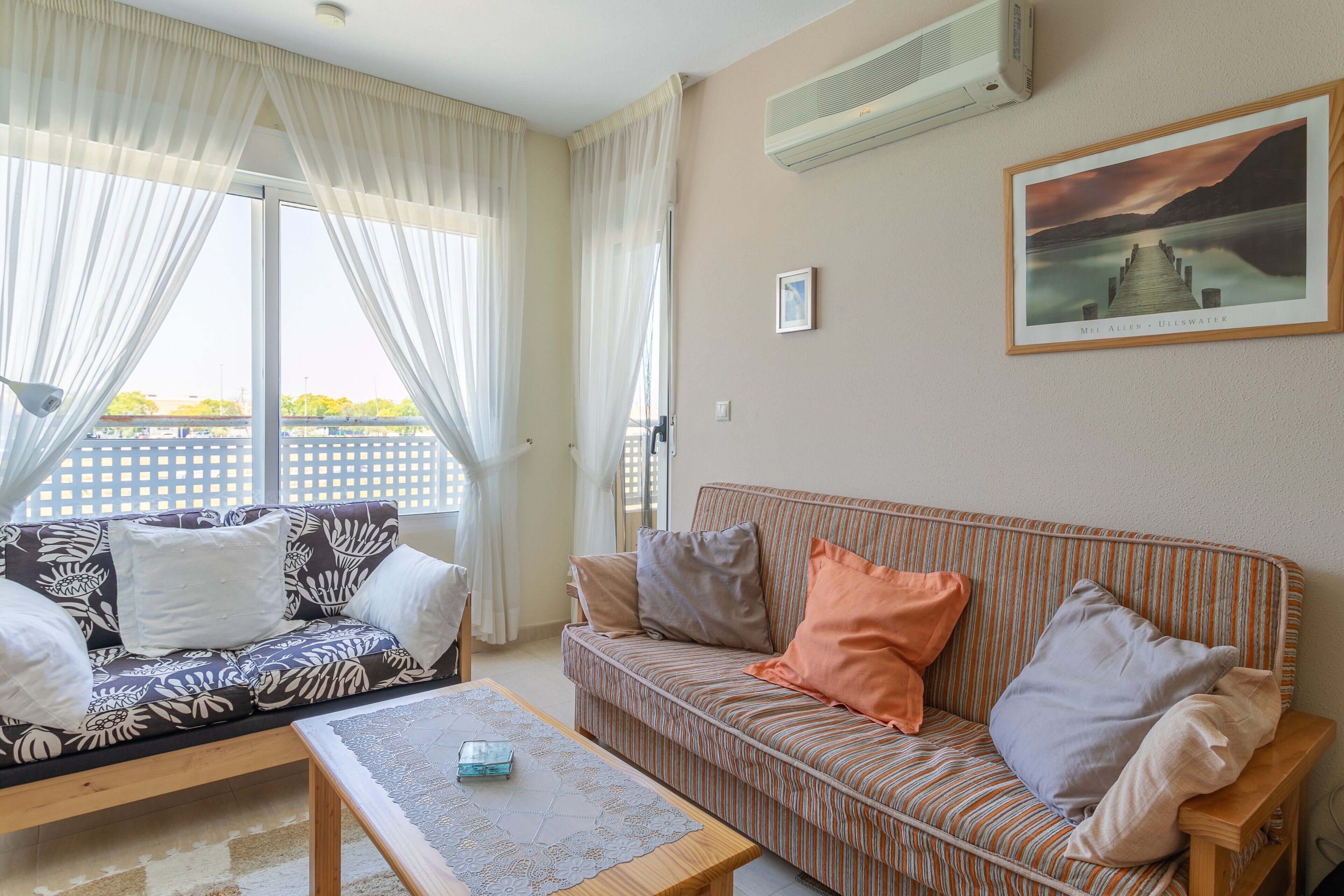 Tv, dvd-afspiller, stereoanlæg