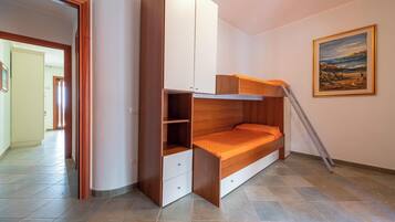 3 habitaciones, wifi gratis y ropa de cama
