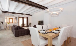 Dining - Holiday Home 'Casa Sant Sebastia' close to City Centre with Pool & Wi-Fi (Pollenca)