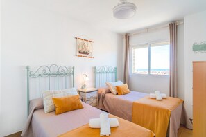 3 bedrooms, free WiFi, bed sheets