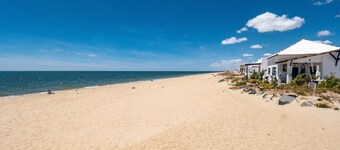 Apartment 'Beautiful Flat 1 Minute from the Beach' with Sea View, Terrace & Wi-Fi