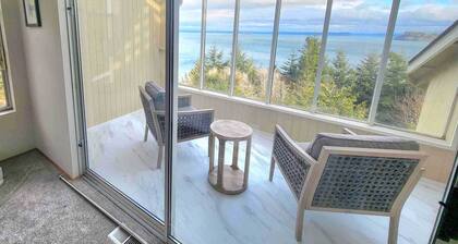 Unique Port Ludlow Home w/ 3 Decks & Hot Tub!