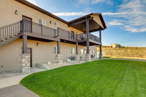 Ranch Escape w/ Patio ~ 21 Mi to Bryce Canyon