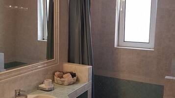 Comfort Apartment, 1 Bedroom | Bathroom
