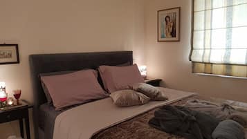 Comfort Apartment, 1 Bedroom | 1 bedroom, blackout curtains, soundproofing, iron/ironing board