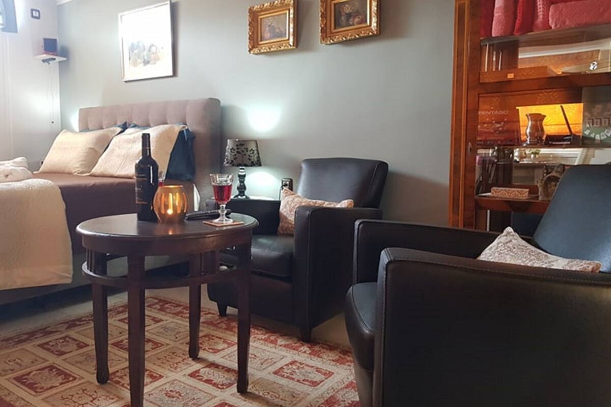 Comfort Apartment, 1 Bedroom, City View | 1 bilik tidur, langsir/tirai gelap terus, kalis bunyi