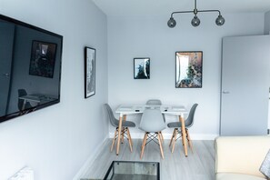 تناول الطعام