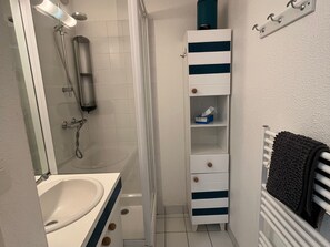 Uklassifisert bilde, 2 av 6, knapp