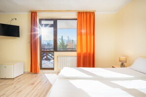 Chambre Double, baignoire à jets | Vue de la chambre