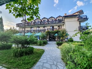 Front of property - Dolna Bania Hotel (Dolna Banya)