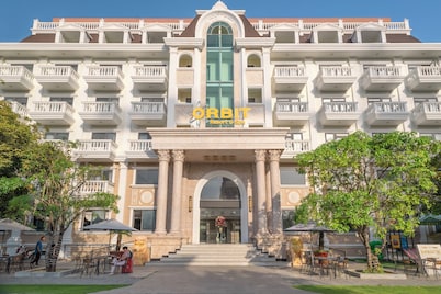 Orbit Hotel Nha Trang