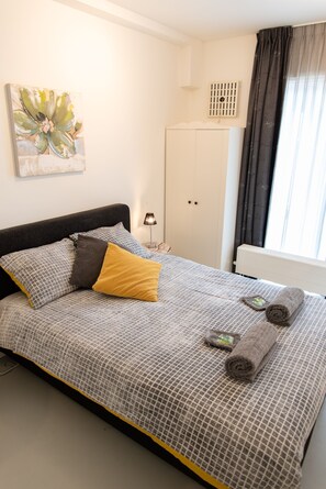 2 Schlafzimmer, Zimmersafe, Bügeleisen/Bügelbrett, Reisekinderbett