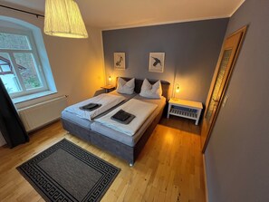 2 bedrooms, free WiFi, bed sheets