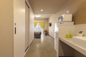Room - Mr.KINJO Happiness Resort 2 (Miyakojima)