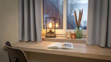 1 Schlafzimmer, hochwertige Bettwaren, Zimmersafe, individuell dekoriert