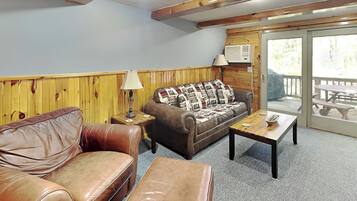 House (3 Bedrooms) | Property amenity