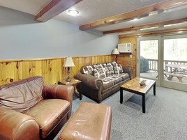 House (3 Bedrooms) | Property amenity