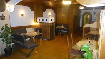 Junior Shared Dormitory, Multiple Beds | Living area | 70-cm flat-screen TV with satellite channels, TV