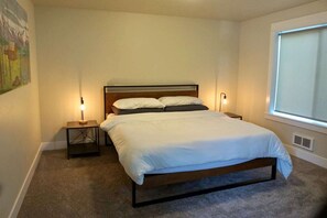 3 Schlafzimmer, Schreibtisch, Reisekinderbett, kostenloses WLAN
