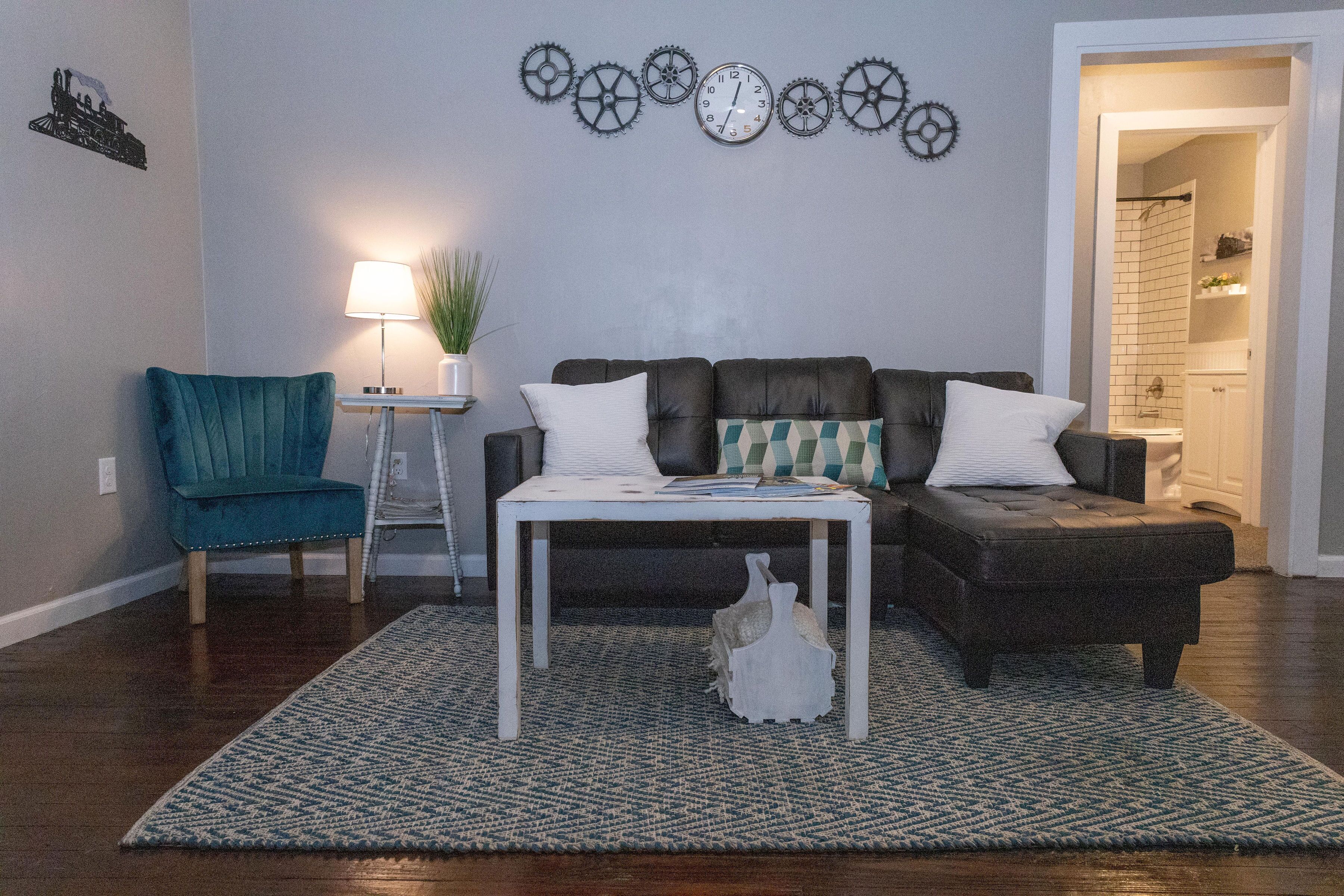 Railway Retreat- Close to UMHB & DT - Pet Friendly