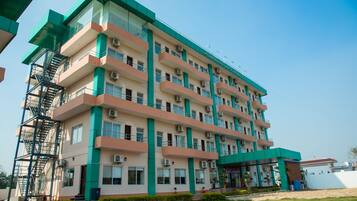 Fachada de la propiedad