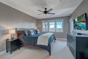 2 bedrooms, iron/ironing board, internet, bed sheets