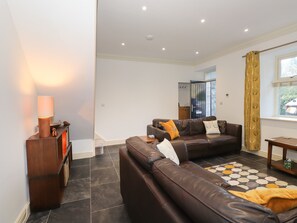 Cottage | Interior - 1 The Stables (Grange-over-Sands)