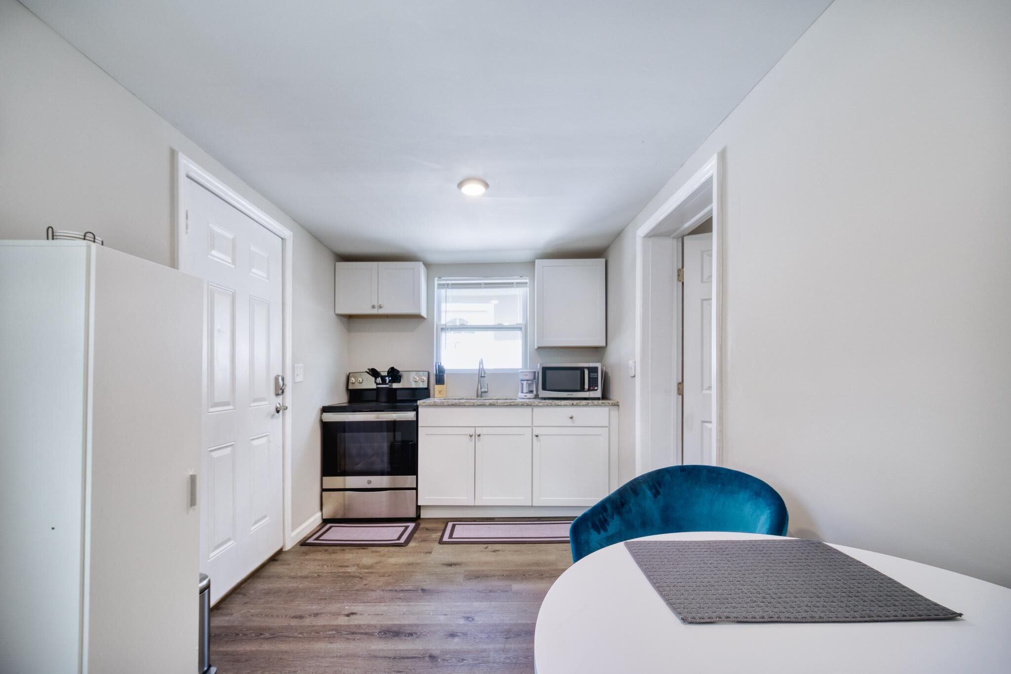 ~[B] Doughnut Den_Sleeps 2_Krispy Kreme~