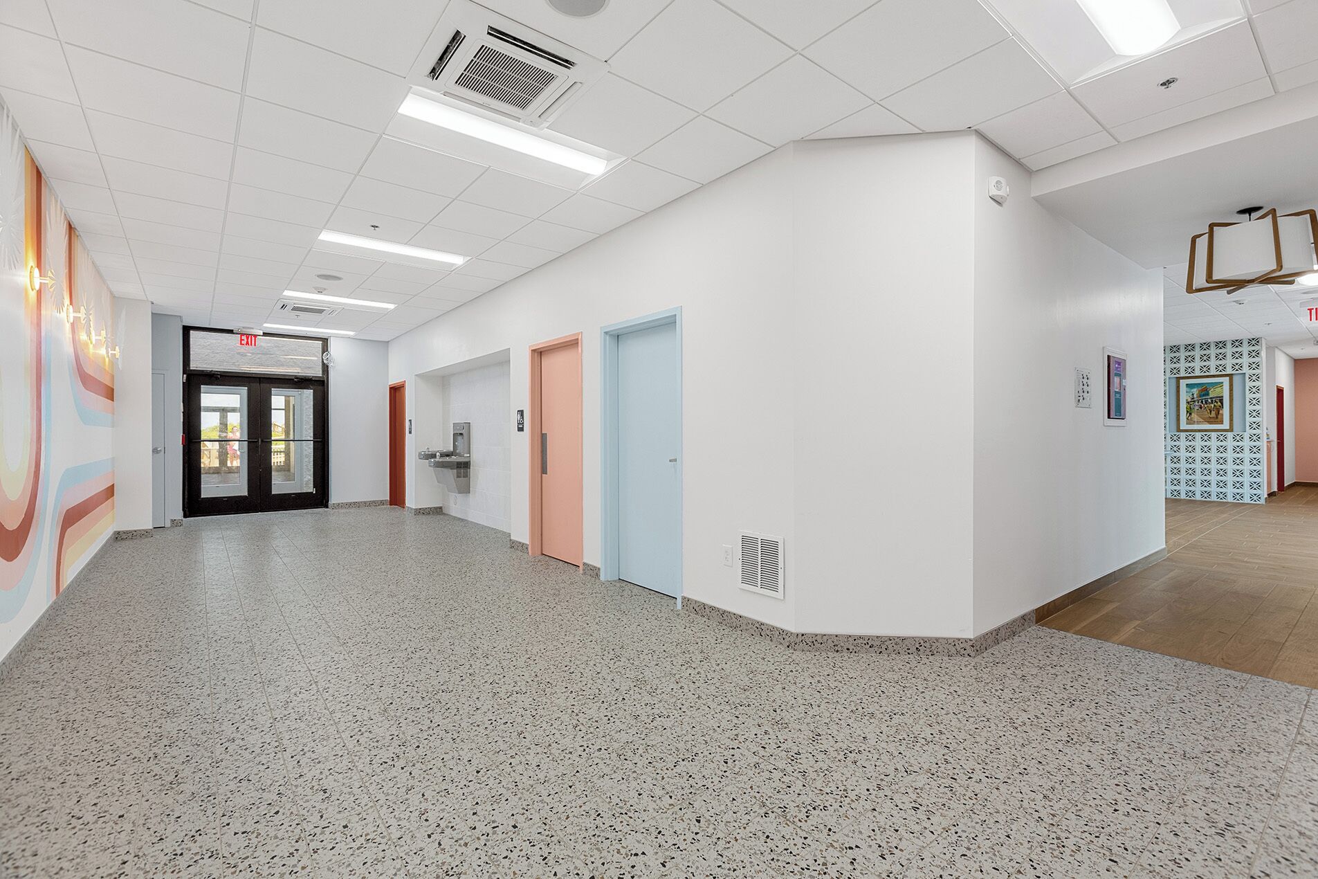 55-inch tv with cable channels