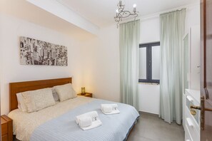 1 soverom, strykejern/-brett, wi-fi (inkludert) og sengetøy