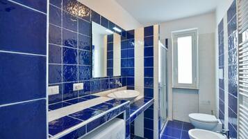 Haartrockner, Handtücher