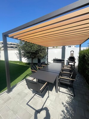 Outdoor dining - Villa Vistamar with private heated pool for 16 (Novalja)